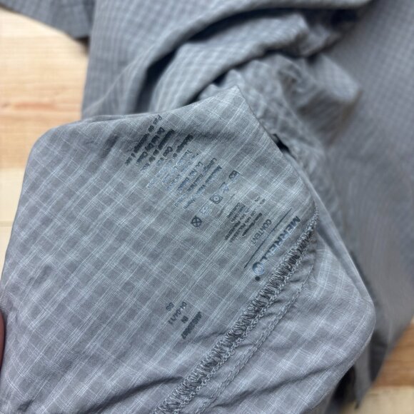 Merrell Shirt Mens Large Gray Vented Nylon Button Up Short Sleeve - Picture 11 of 12